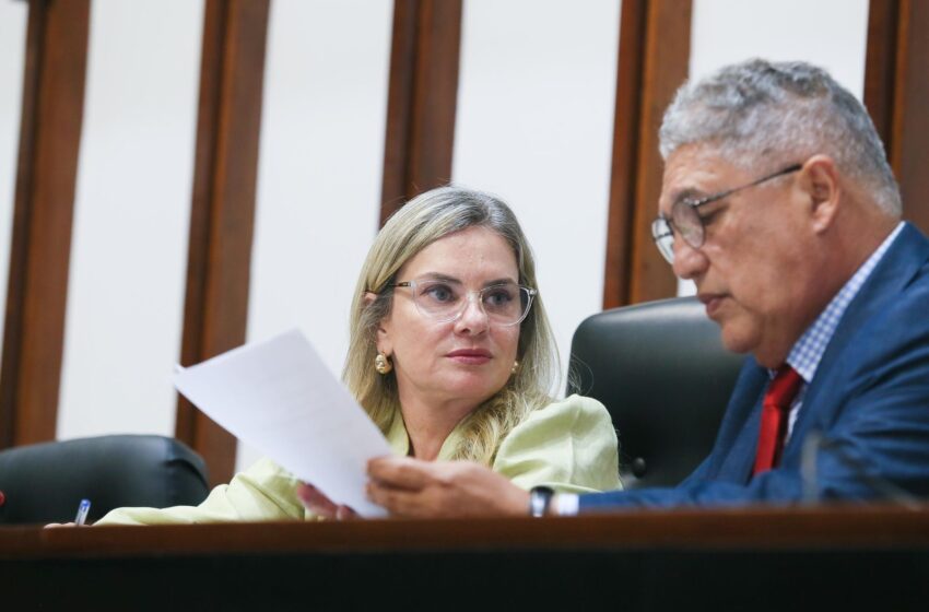 ALBA aprova empréstimos de R$4,5 bi, mais 15 matérias e Ivana Bastos comemora alta produtividade