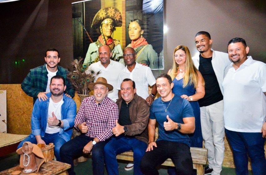 Geraldo Júnior participa do São Pedro de Itaparica e destaca presença do Governo da Bahia