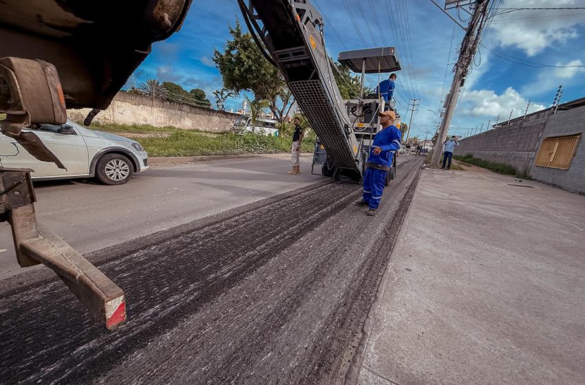 Prefeitura avança com requalificação da Rua Gerino de Souza Filho e inicia fresagem do asfalto antigo em Itinga