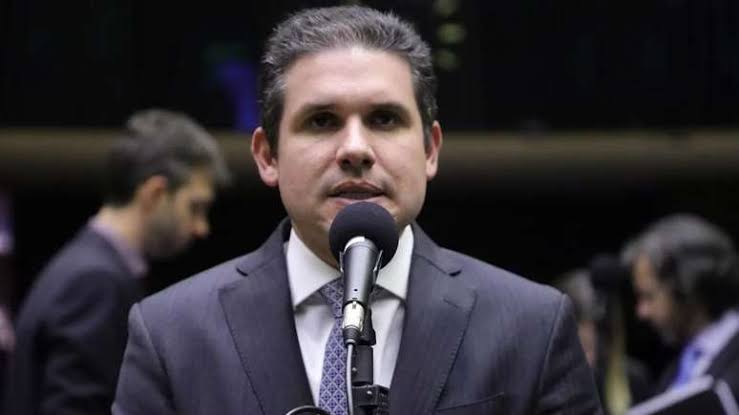 Sob pressão até de aliados, Hugo Motta promete “virada de chave” na Câmara e endurece postura