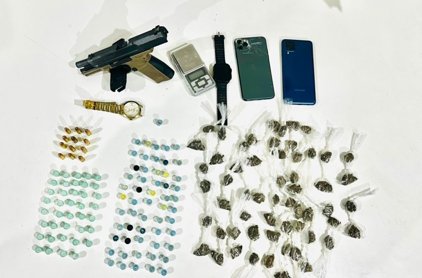 Polícia apreende arma, drogas e prende dupla após troca de tiros em Lauro de Freitas