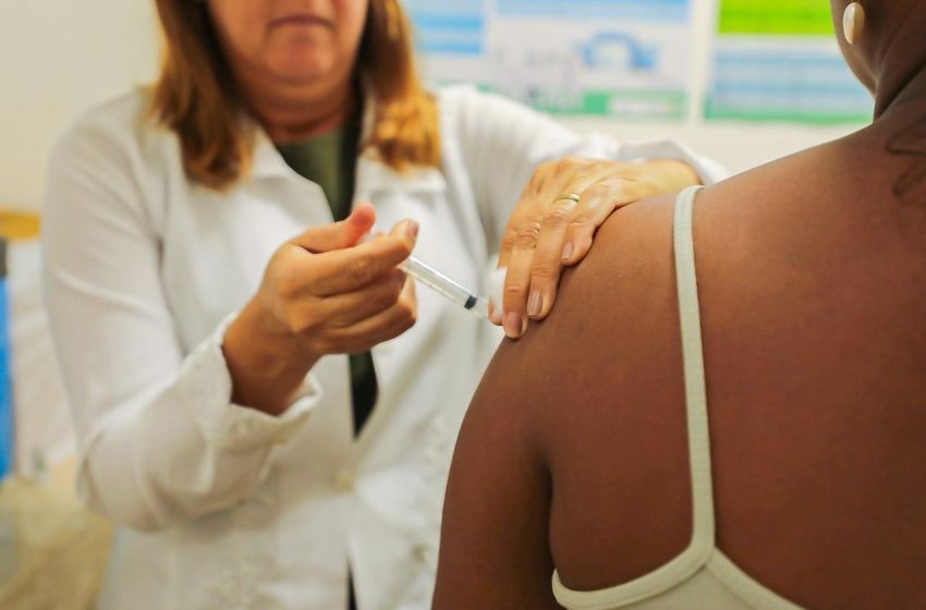 Prefeitura lança estratégia de vacinação itinerante contra gripe