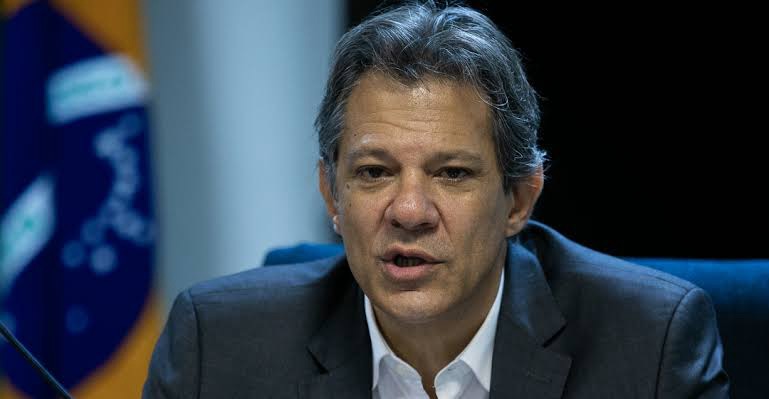 Tumulto, isolamento e recuos: Haddad enfrenta Congresso hostil e governo dividido após pacote fiscal