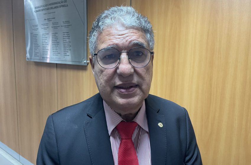 Rosemberg Pinto faz balanço positivo do semestre legislativo e elogia atuação da ALBA sob comando de Ivana Bastos