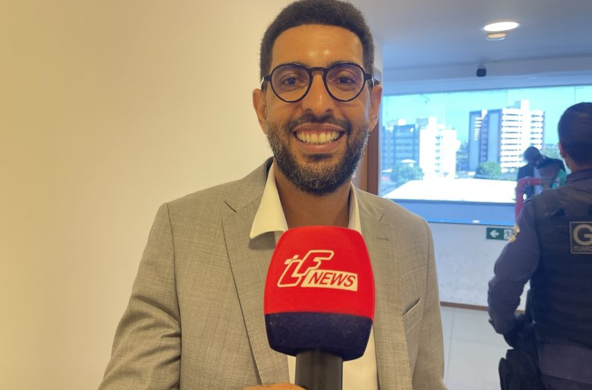 Câmara de Lauro de Freitas aprova título de cidadão laurofreitense a ACM Neto; autor da proposta, vereador Sapucaia destaca afinidade do líder com o município