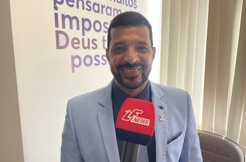 Gil de Adélia faz balanço positivo do mandato e elogia gestão de Débora Régis: “Cidade foi retomada após abandono”