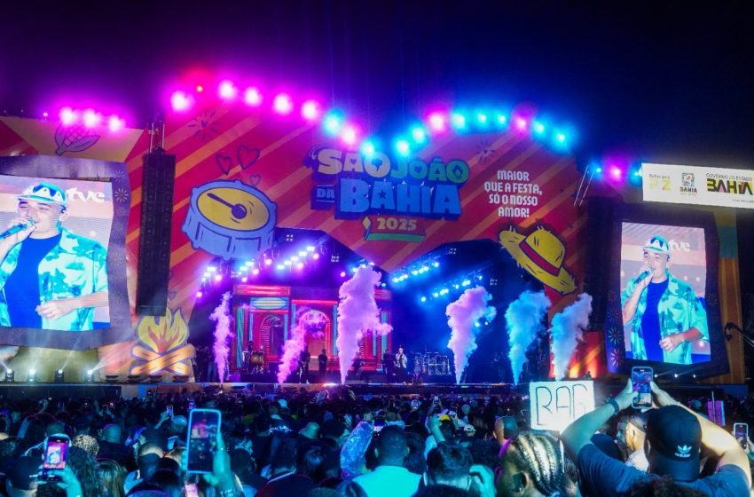 Grandes atrações prometem fazer a festa nesta sexta (20) no São João da Bahia no Parque de Exposições