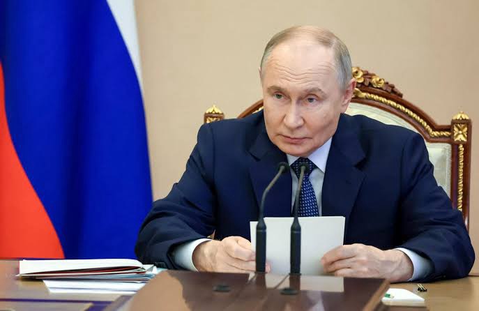 Putin deve se reunir com Irã após ataques dos EUA às usinas nucleares
