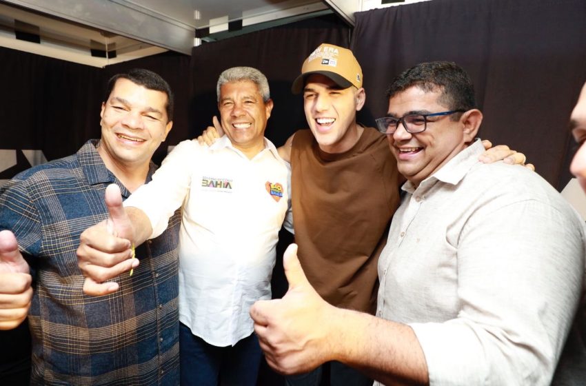 Jerônimo Rodrigues prestigia a tradicional festa junina em Seabra, capital da Chapada Diamantina