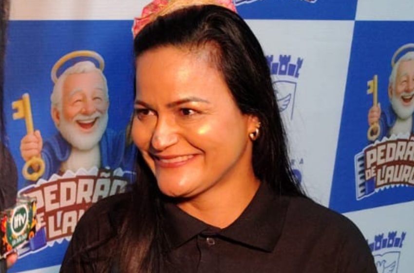 Prefeita Débora Regis celebra estreia do Pedrão de Lauro: “Veio pra ficar”