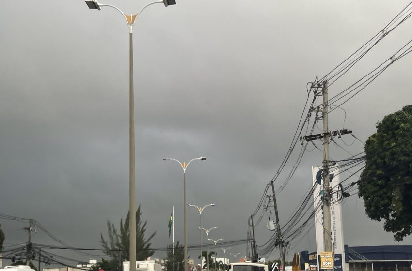 Lauro de Freitas entra em alerta do Inmet para chuvas intensas; previsão é de até 50 mm