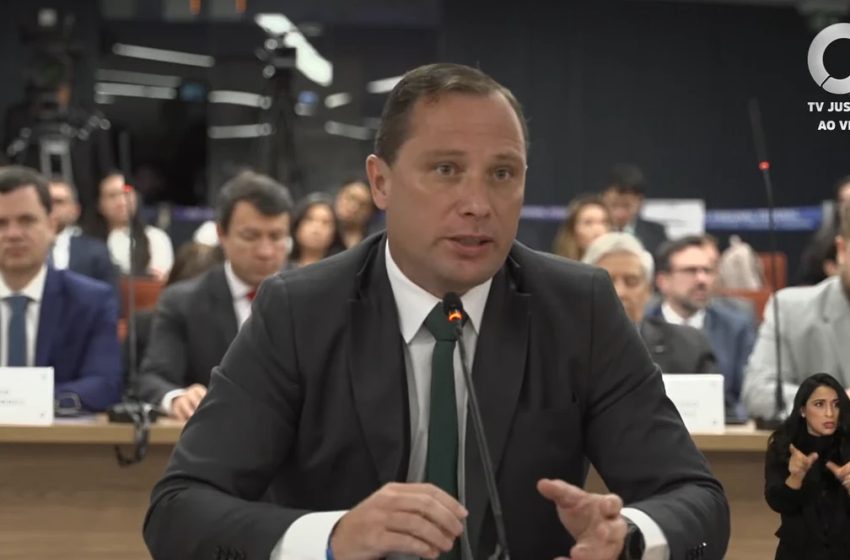 Mauro Cid confirma envolvimento de Bolsonaro em minuta golpista: “Presenciei grande parte dos fatos”