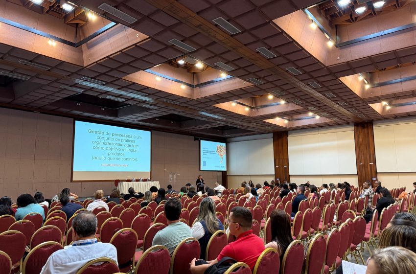Prefeitura participa de evento para fortalecer educação municipal