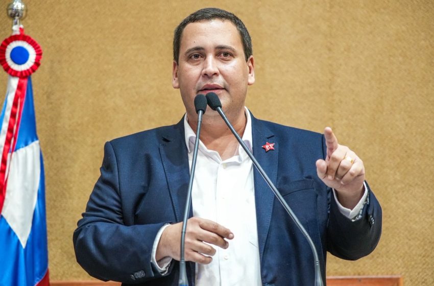 “ACM Neto fala como se o povo da Bahia devesse a ele ser governador“, critica Éden