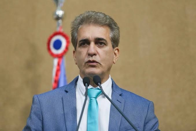 Robinson Almeida rebate Bruno Reis: “Defende tarifa dos EUA e ataca quem luta por emprego e soberania no Brasil”