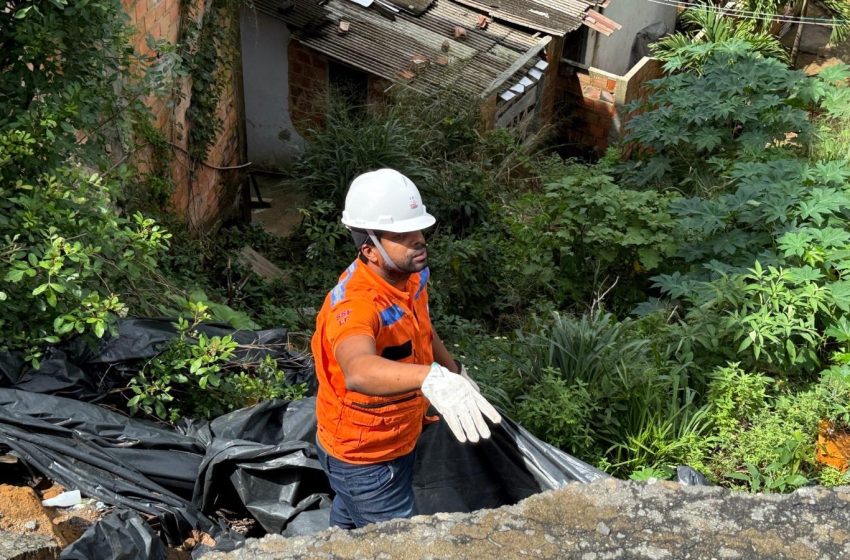 Defesa Civil monitora áreas de risco e aplica lonas em encostas no Jardim Castelão