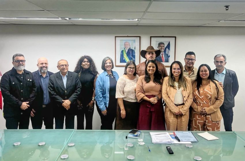 Após retomada da aliança com o PT na Bahia, PDT apresenta projeto de educação em tempo integral ao governo Jerônimo
