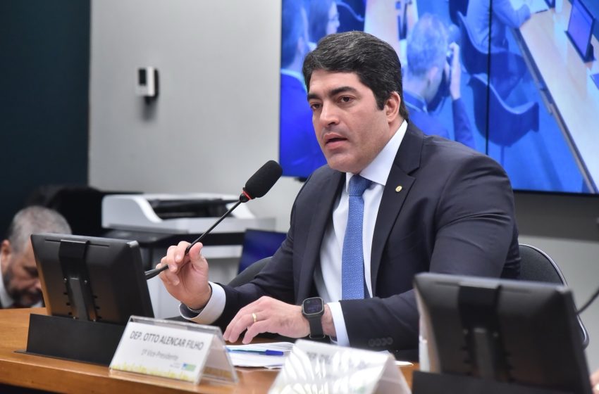Projeto de Otto Alencar Filho que endurece punição a traficantes armados avança na Câmara