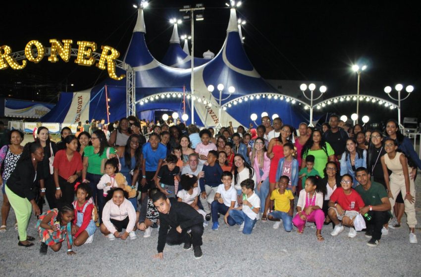 Prefeitura promove ação cultural no circo para crianças e adolescentes do CAPSi