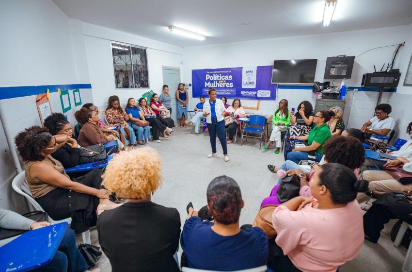 Roda de conversa marca a Pré-conferência de Política para Mulheres