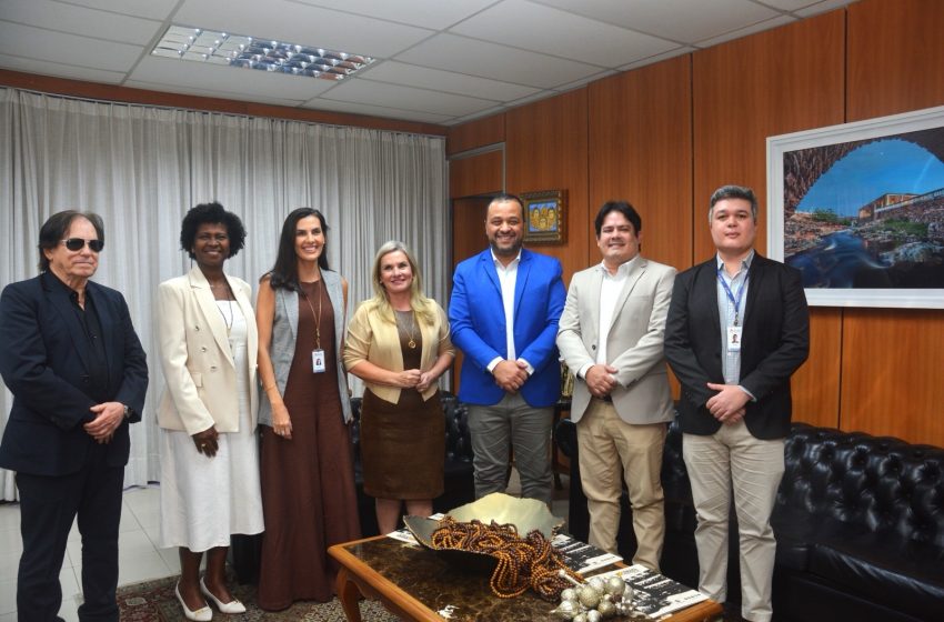 Ivana Bastos celebra renovação de parceria tecnológica com Câmara de Caxias do Sul: “É a Assembleia indo ao povo”