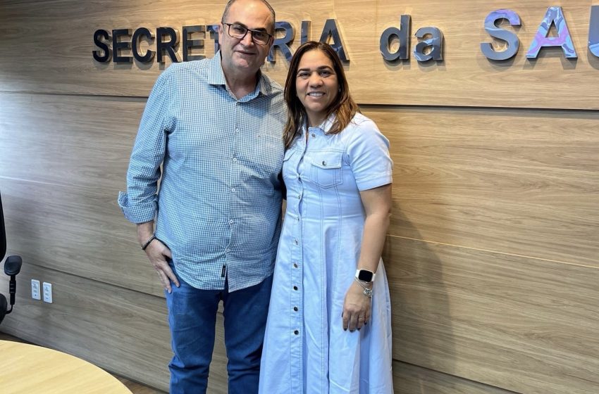 Hassan congratula-se com a Sesab por um século de serviços prestados aos baianos
