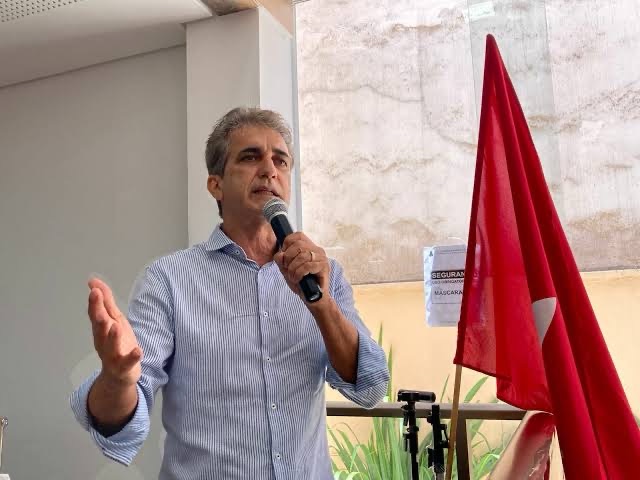 Robinson Almeida ironiza Bruno Reis e afirma: “Salvador vive, sim, uma crise – e com o 3º pior déficit fiscal do Brasil”