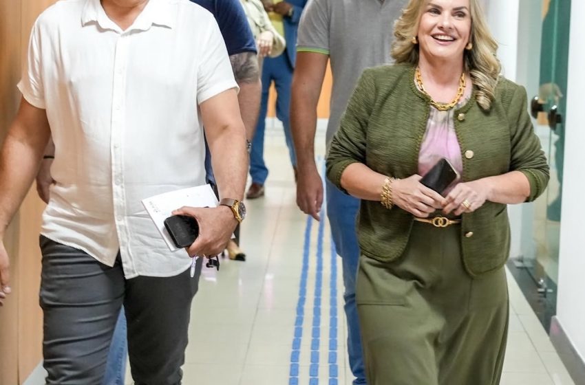 Ivana Bastos acompanha obras na ALBA e destaca redução de custos no recesso parlamentar