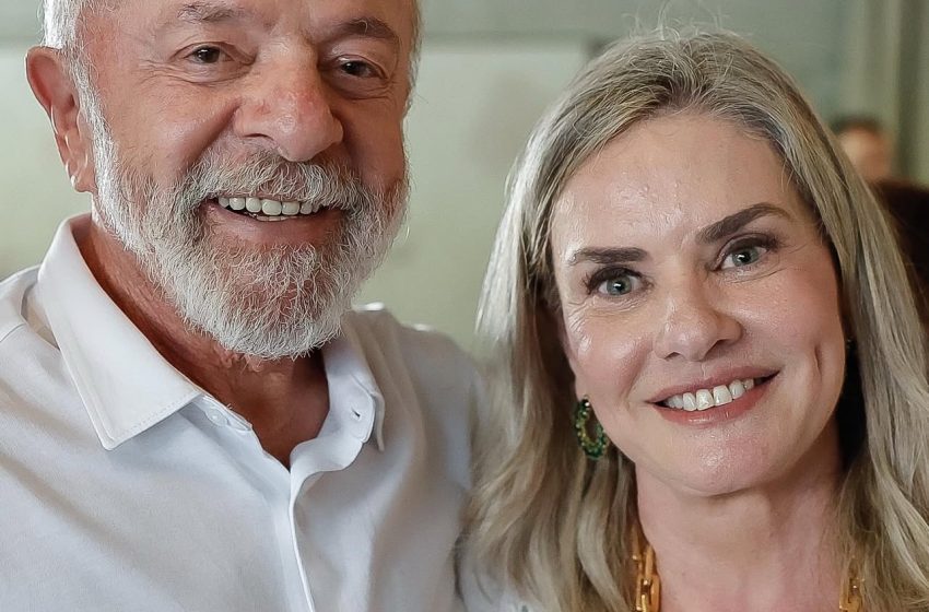 Ivana Bastos celebra presença de Lula na Bahia e destaca protagonismo feminino no 2 de Julho