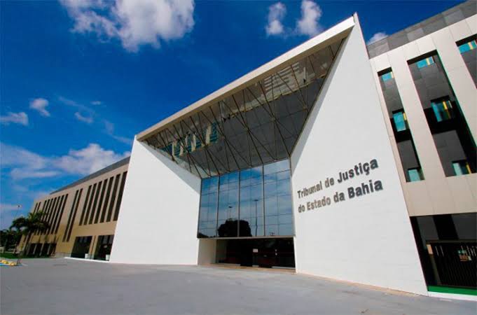 Justiça derruba greve dos professores em Lauro de Freitas e exige retorno imediato às aulas