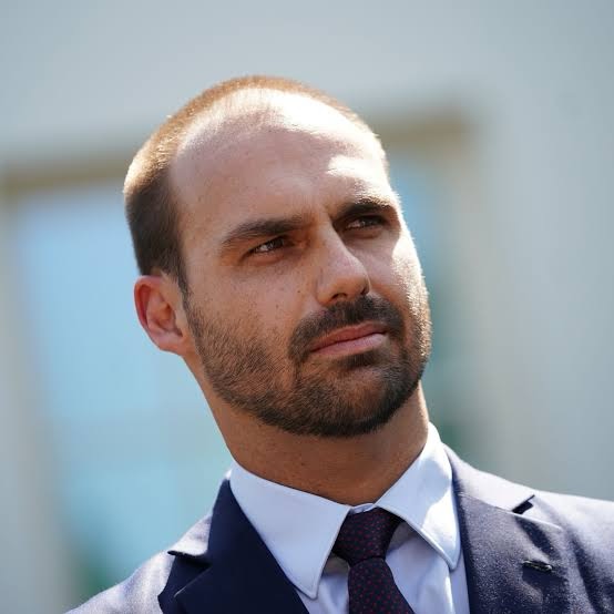 PSOL pede prisão e cassação de Eduardo Bolsonaro por suposta articulação internacional contra o Brasil