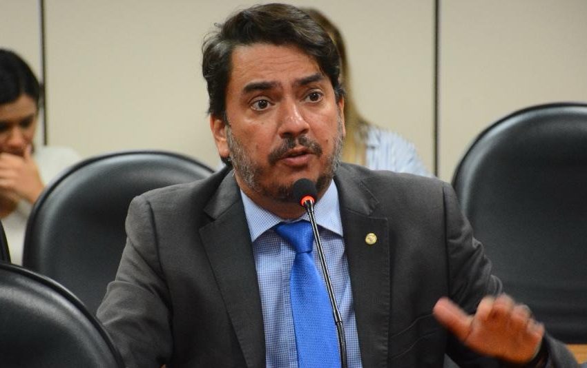 Pedro Tavares se congratula com povo de Itabuna