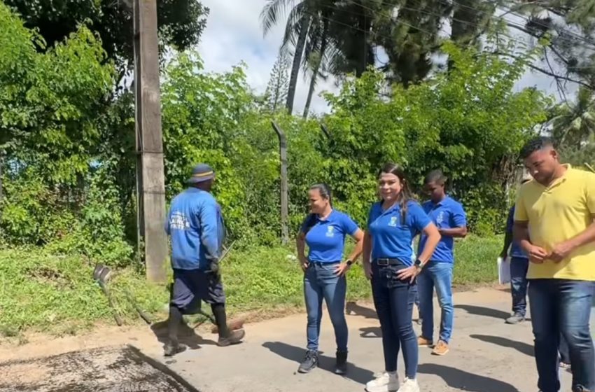Prefeita Débora Régis reforça compromisso com a infraestrutura e acompanha operação tapa-buracos no Jambeiro