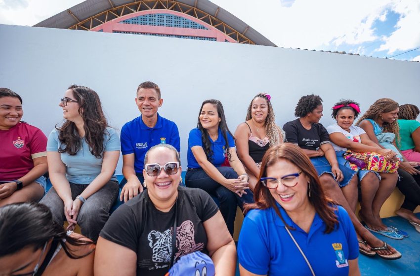 Com presença da prefeita, Arena Aquática dá início às aulas de natação