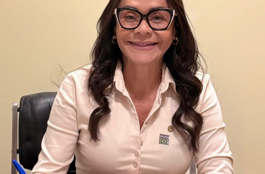 Ivoneide Caetano celebra crescimento na aprovação do presidente Lula na Bahia