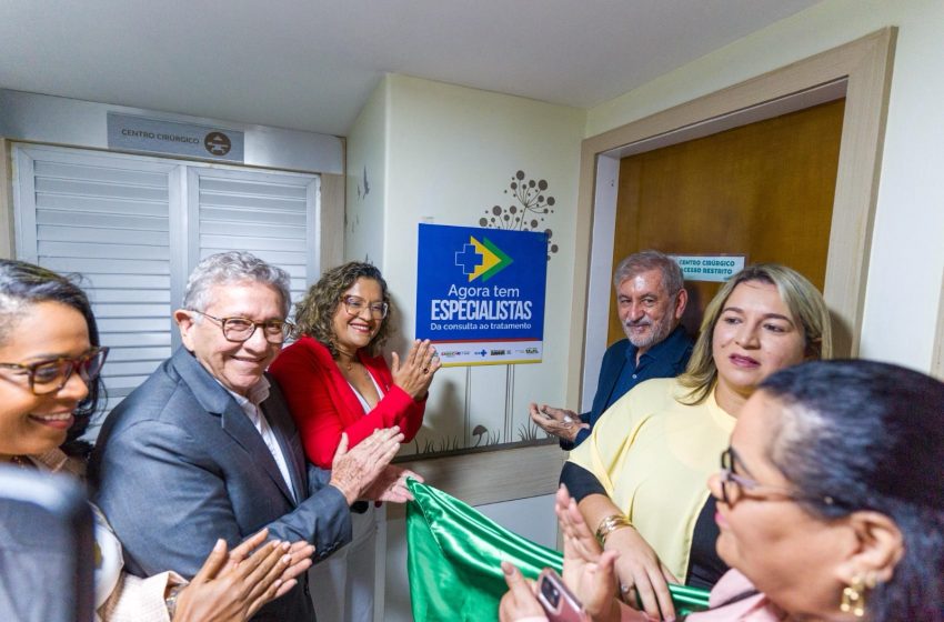 Caetano celebra início de nova etapa das cirurgias eletivas em Camaçari