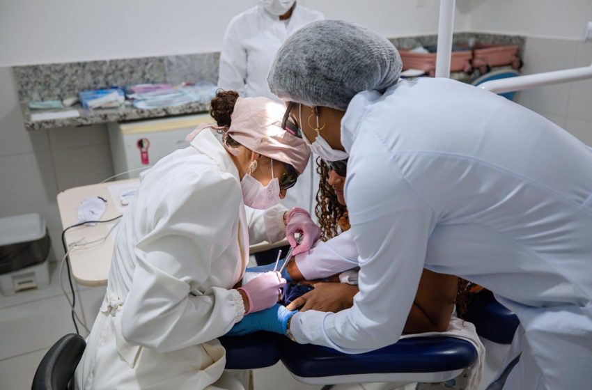 Prefeitura de Lauro de Freitas realiza segundo dia de cirurgias gratuitas de frenotomia em bebês e crianças