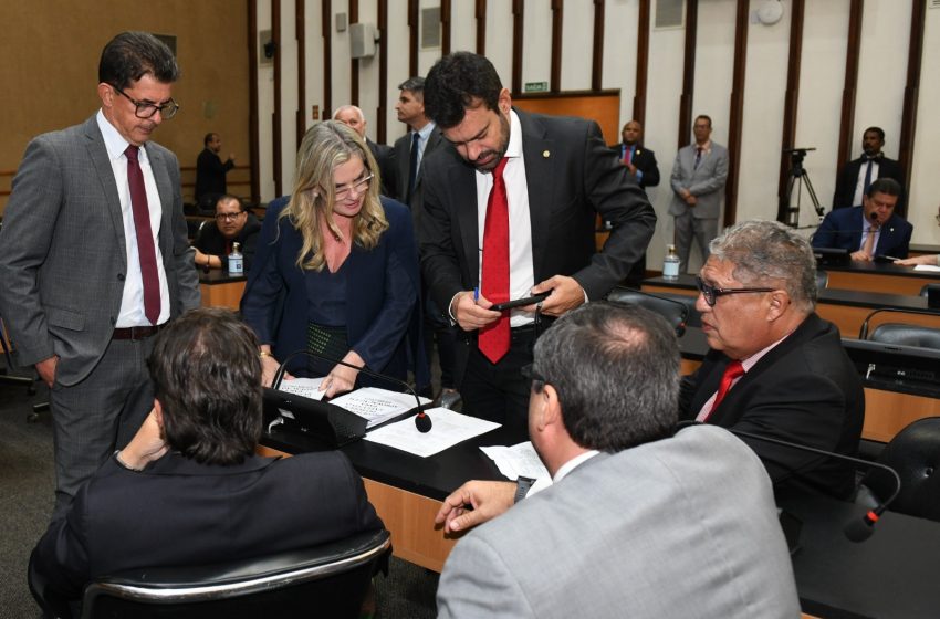 ALBA: Acordo entre lideranças possibilita aprovação de dez proposições