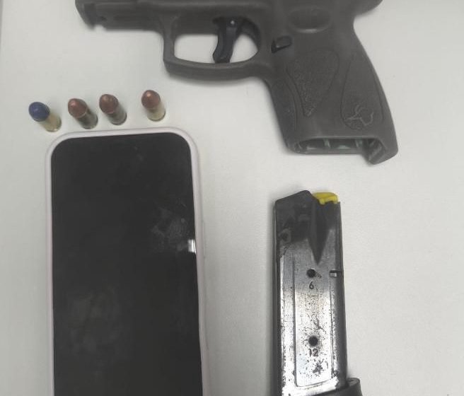 Rondesp RMS prende homem com pistola de calibre restrito em Camaçari com apoio do 12º BPM