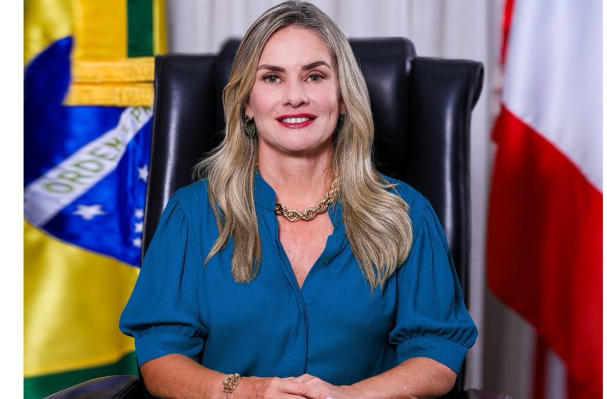 Ivana Bastos reforça compromisso com modernização ao lançar versão 6.0 do aplicativo ALBA