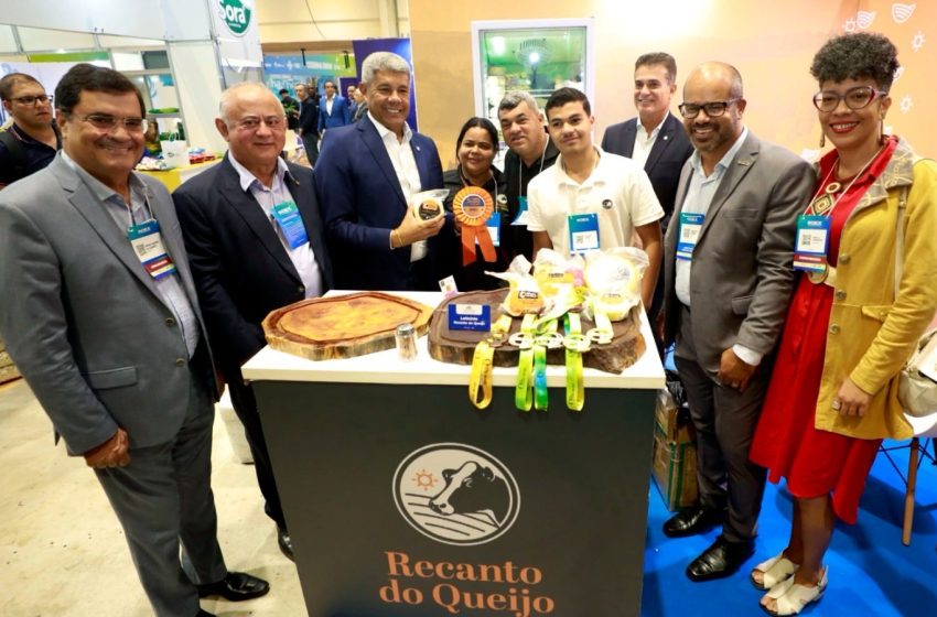 Jerônimo Rodrigues abre a INDEX 2025 e reforça compromisso com o fortalecimento da indústria baiana