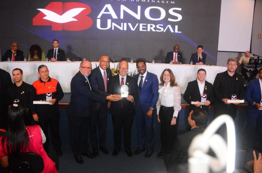 Sessão especial na ALBA celebraos 48 anos da Igreja Universal