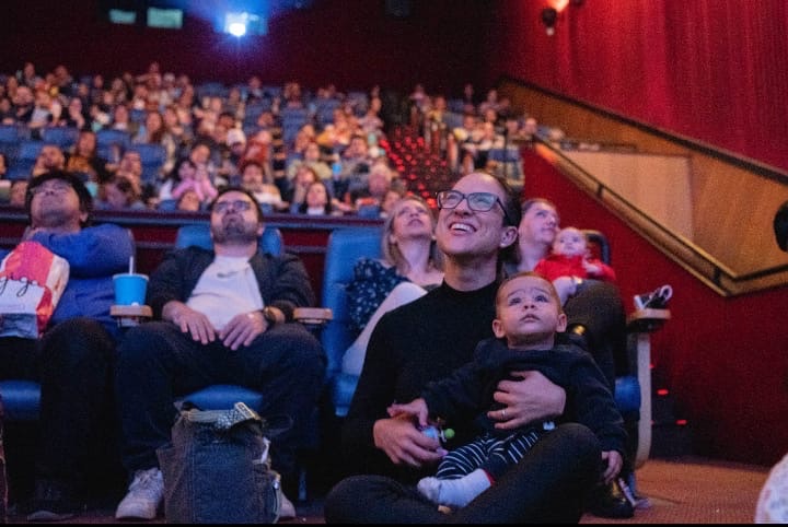 CineMaterna estreia em Lauro de Freitas com sessões especiais para mães e bebês