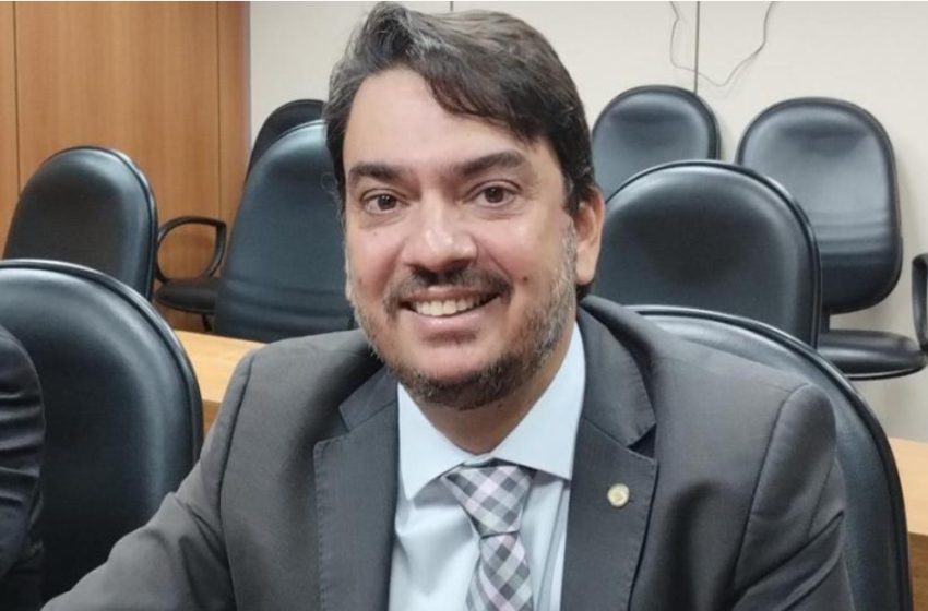 Pedro Tavares celebra os 103 anos de emancipação de Ruy Barbosa na ALBA