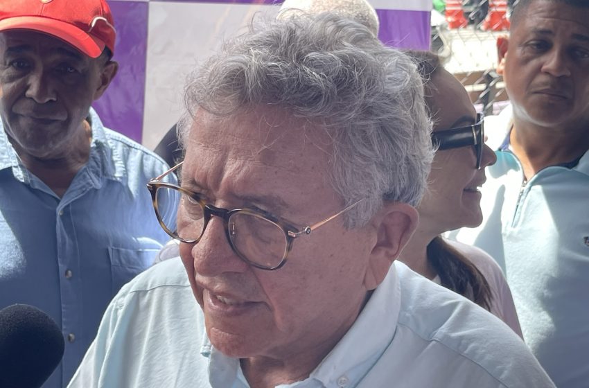 Caetano destaca avanços na saúde de Camaçari e lembra desafio de assumir município com 120 mil pessoas na fila da regulação
