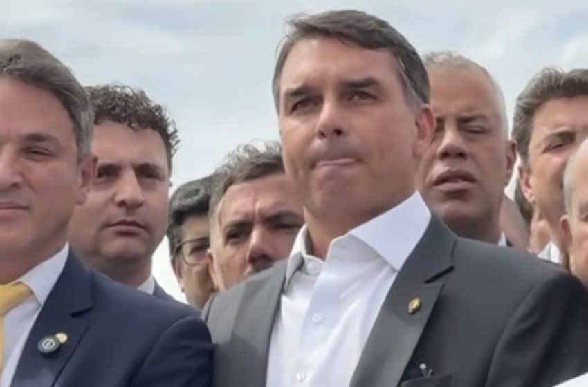 Oposição reage à prisão de Bolsonaro com protestos e ameaça de obstrução no Congresso