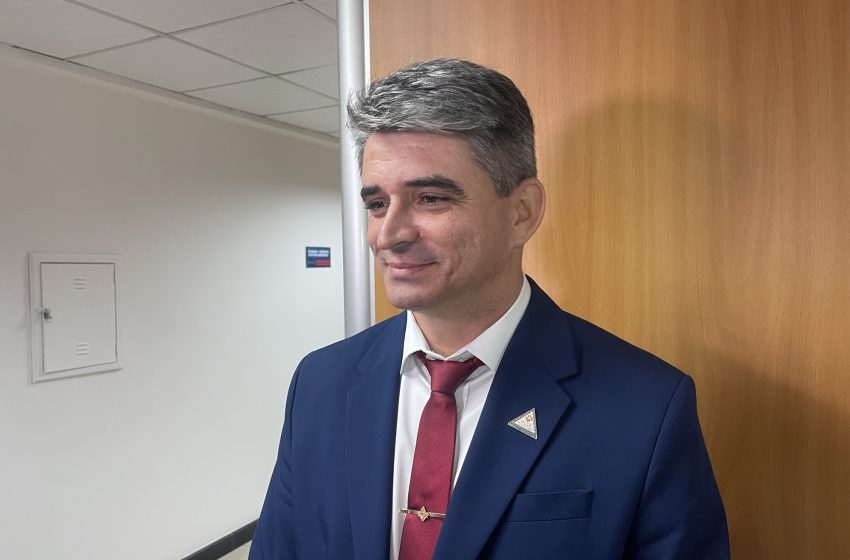 Deputado Marcone articula aproximação entre Vitória e fundo do Catar para possível SAF: “Vamos falar a mesma língua”