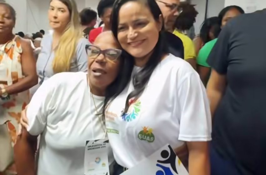 “Precisamos gerar empregos para que as pessoas deixem o Bolsa Família”, afirma Débora Regis em conferência de assistência social