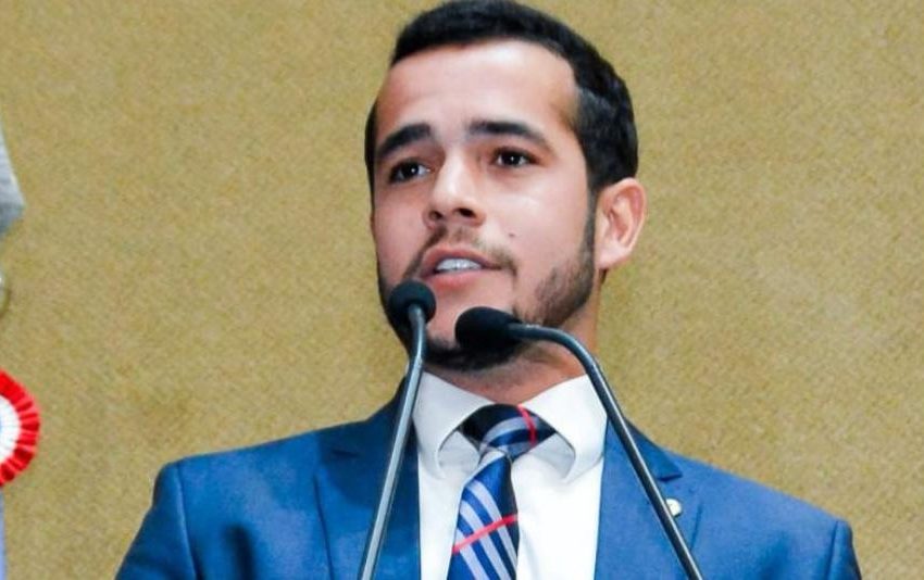 Deputado Matheus reforça importância da educação no Dia do Estudante