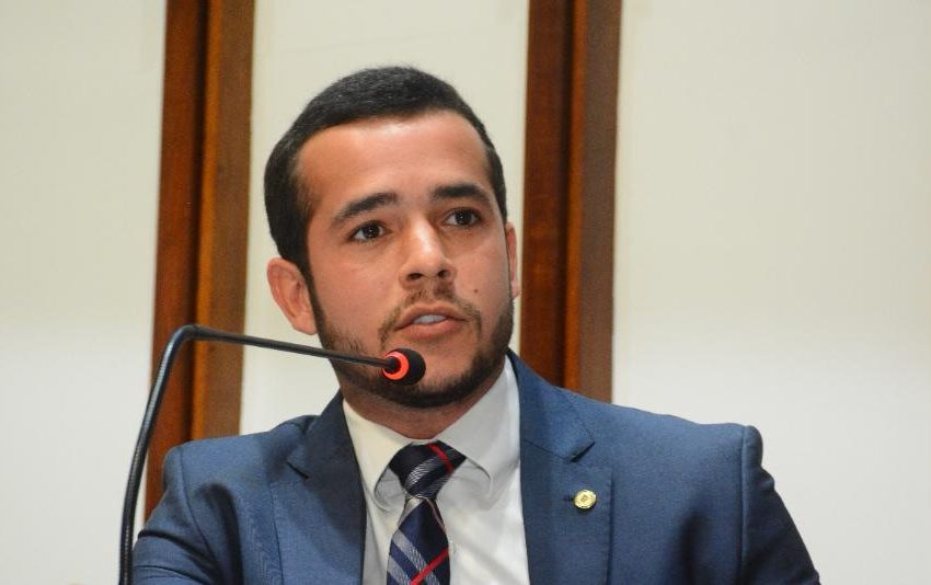Matheus Ferreira celebra o Dia Internacional da Juventude